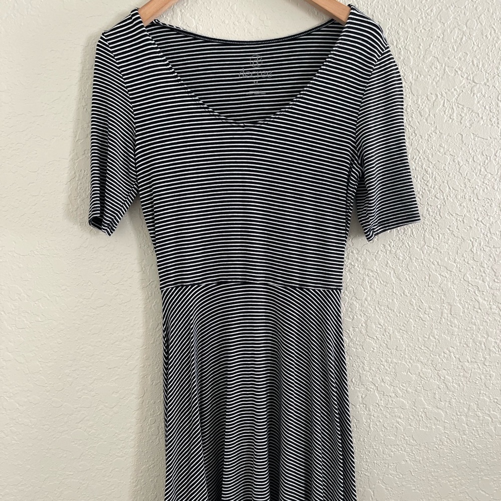 Decree Women Black White Striped Casual Dress Fit And flare Medium